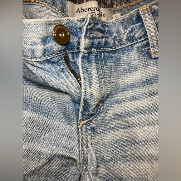 Abercrombie & Fitch Light Blue Distressed Denim Cutoff Shorts - Picture 8 of 14